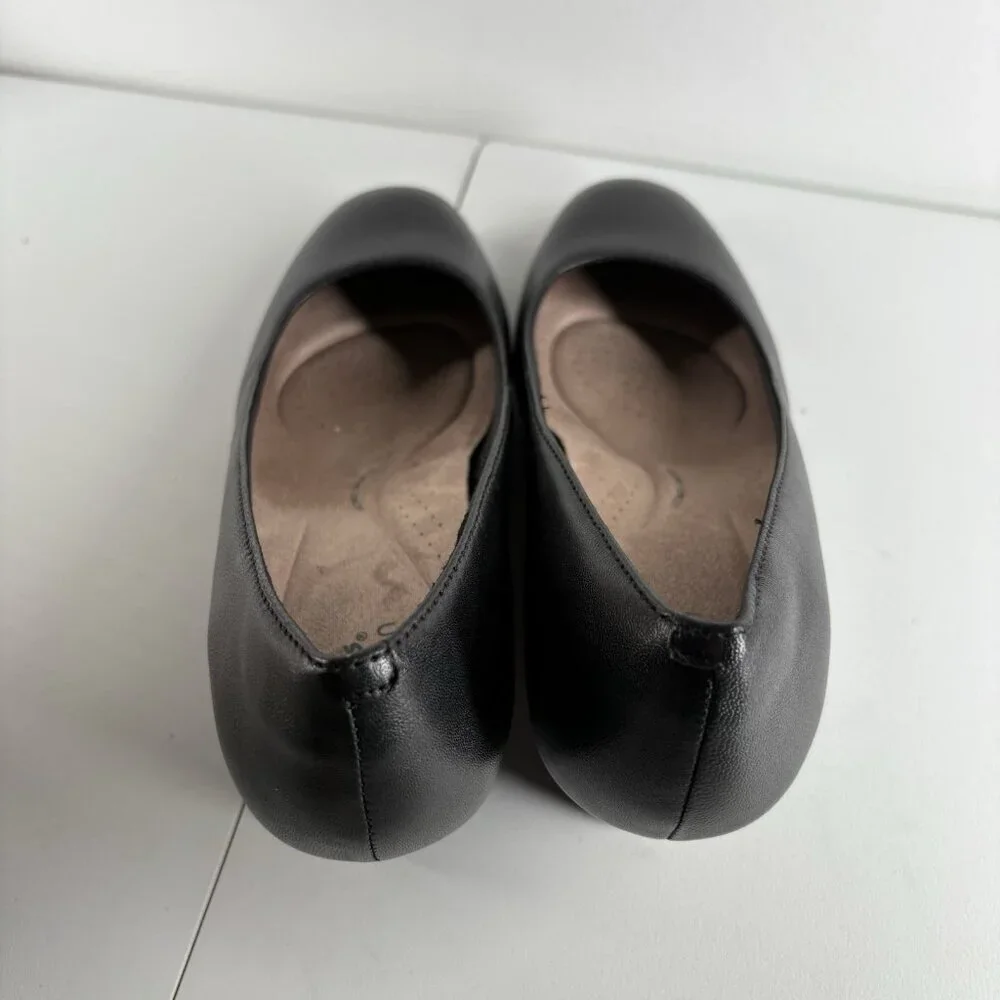 Clarks Collection Women 9.5M Black Leather Comfort Olivette Pearl Wedge Pump NWB